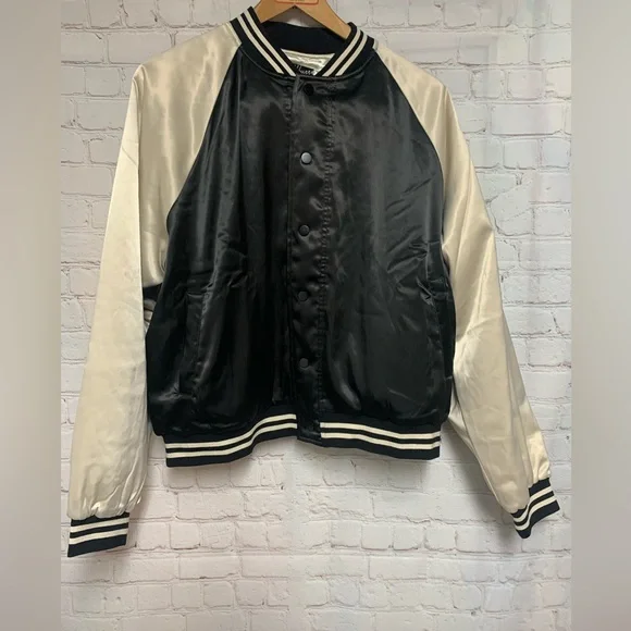 BuffBunny Club Embroidered Satin Quilted Jacket Size XL - Picture 5 of 5